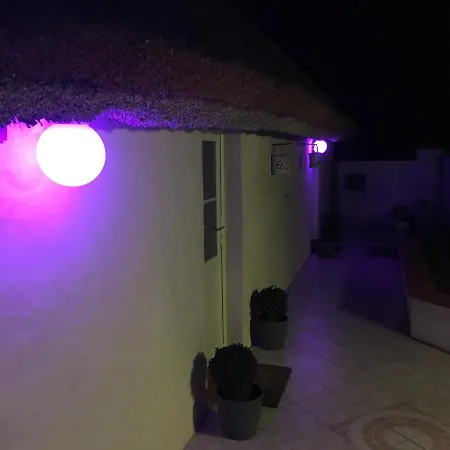 Auxptitsbonheurs Bed & Breakfast Saint-Jean-de-Monts