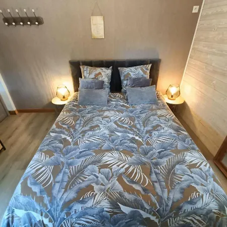 Auxptitsbonheurs Bed & Breakfast *