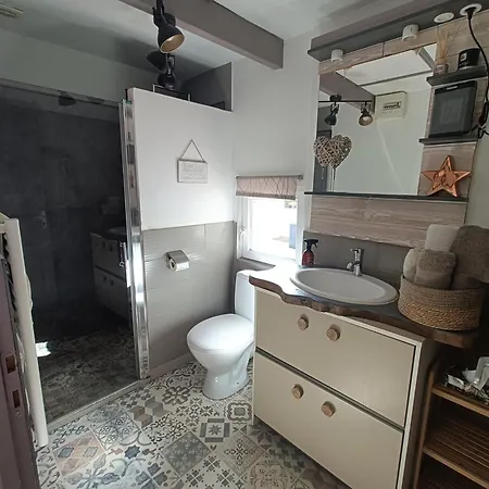 Auxptitsbonheurs Bed & Breakfast Saint-Jean-de-Monts